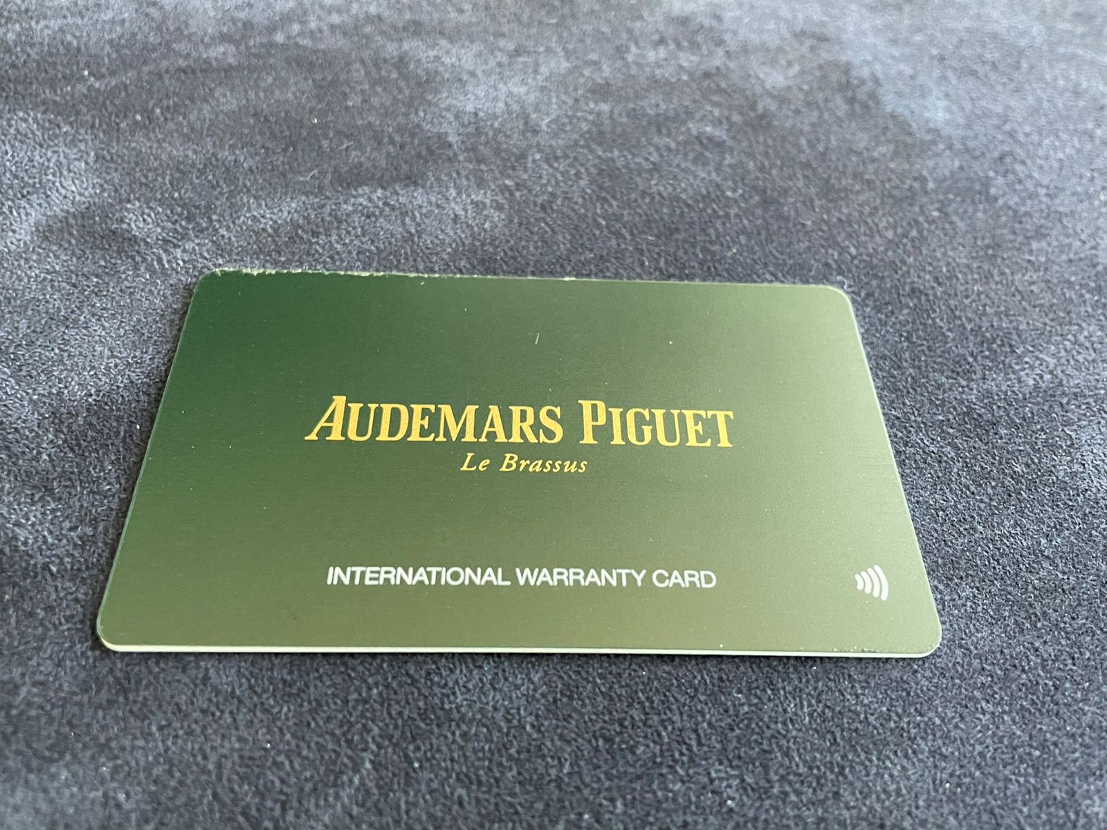 AUDEMARS PIGUET ROYAL OAK Titanium Emerald Set Platinum Bezel Ref. 26532IC.EE.1220TI.01